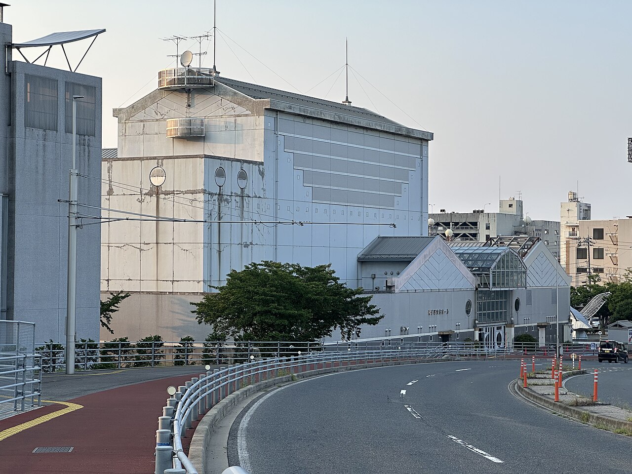 米子市文化ホールの外観
