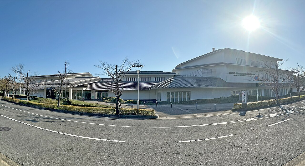 DMG MORI やまと郡山城ホールの外観