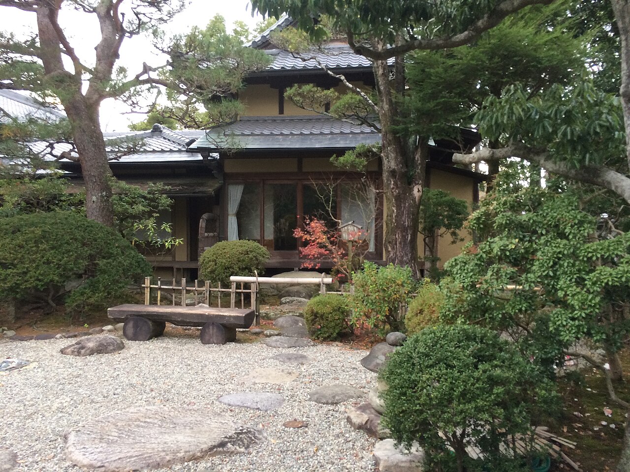 吉城園の建築と庭園