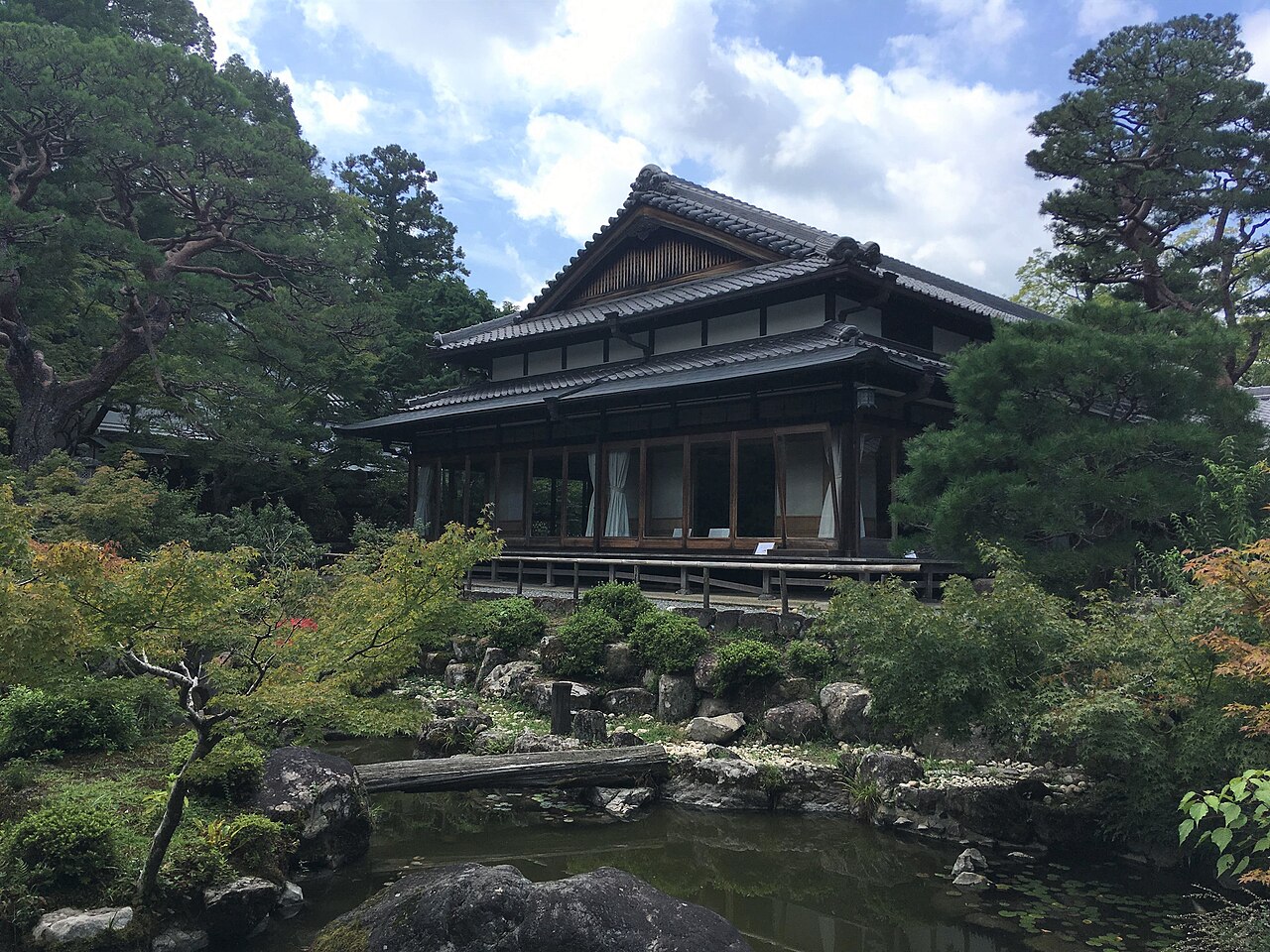 吉城園の建築と庭園