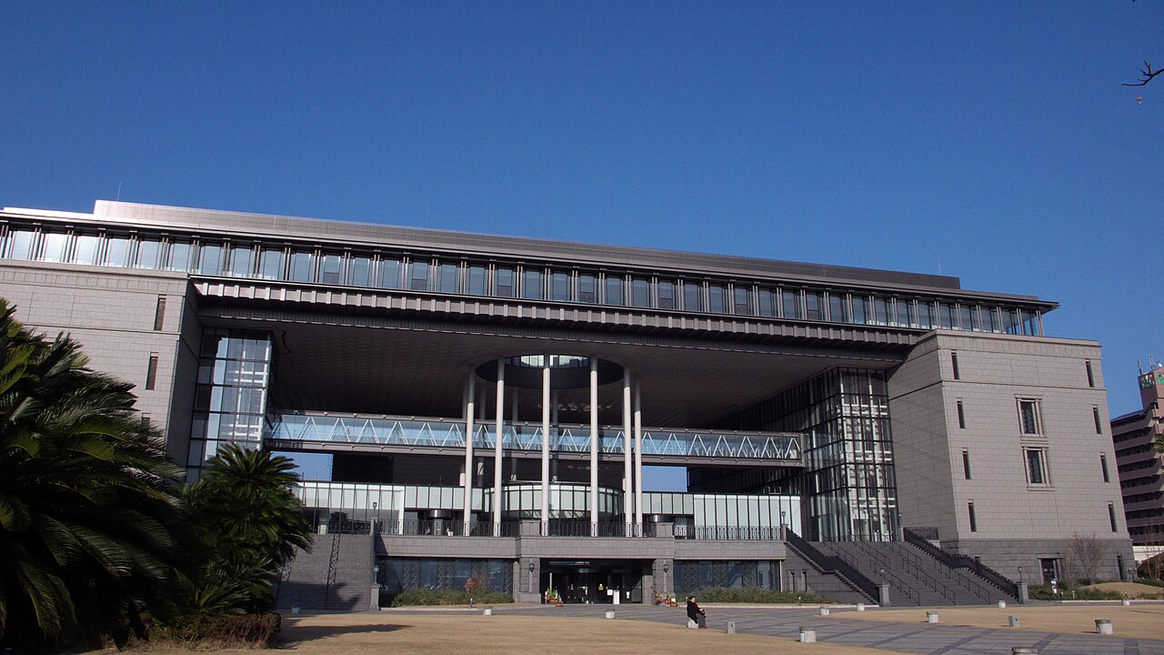 かごしま県民交流センターの正面外観