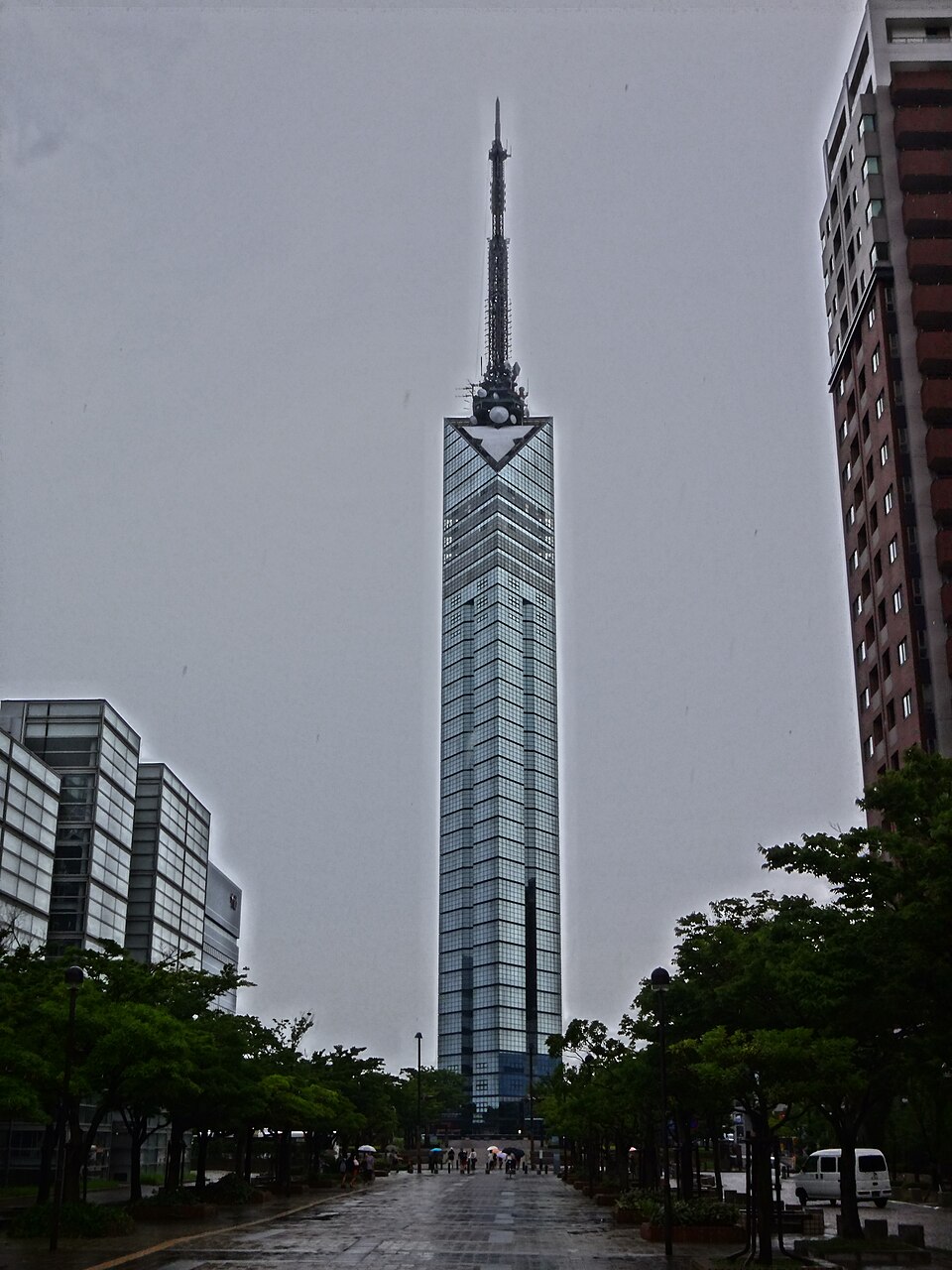 雨天の福岡タワー