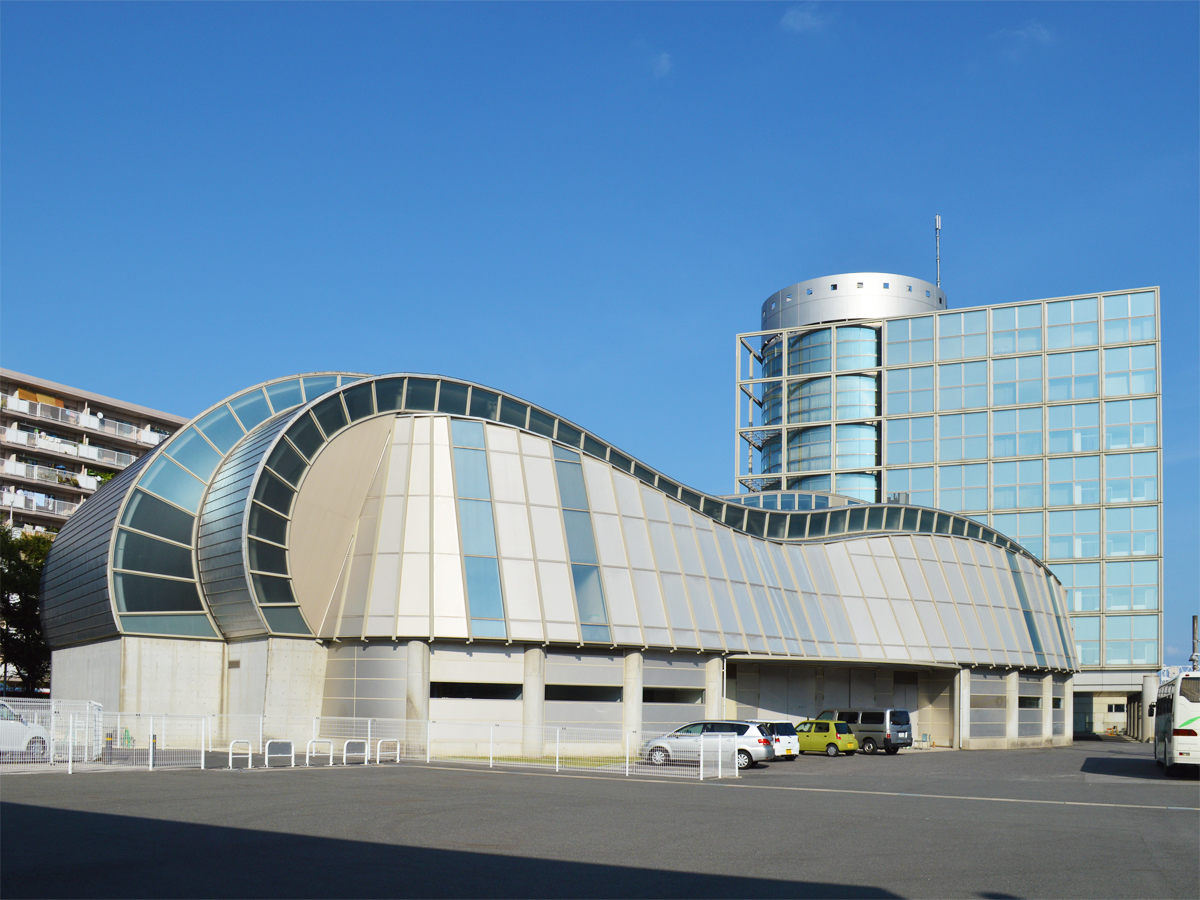 刈谷市産業振興センターの外観