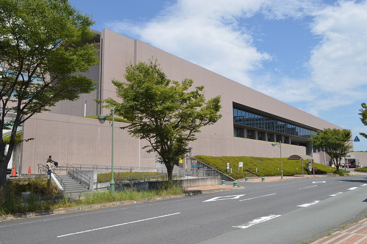三重県総合文化センターの外観（7）