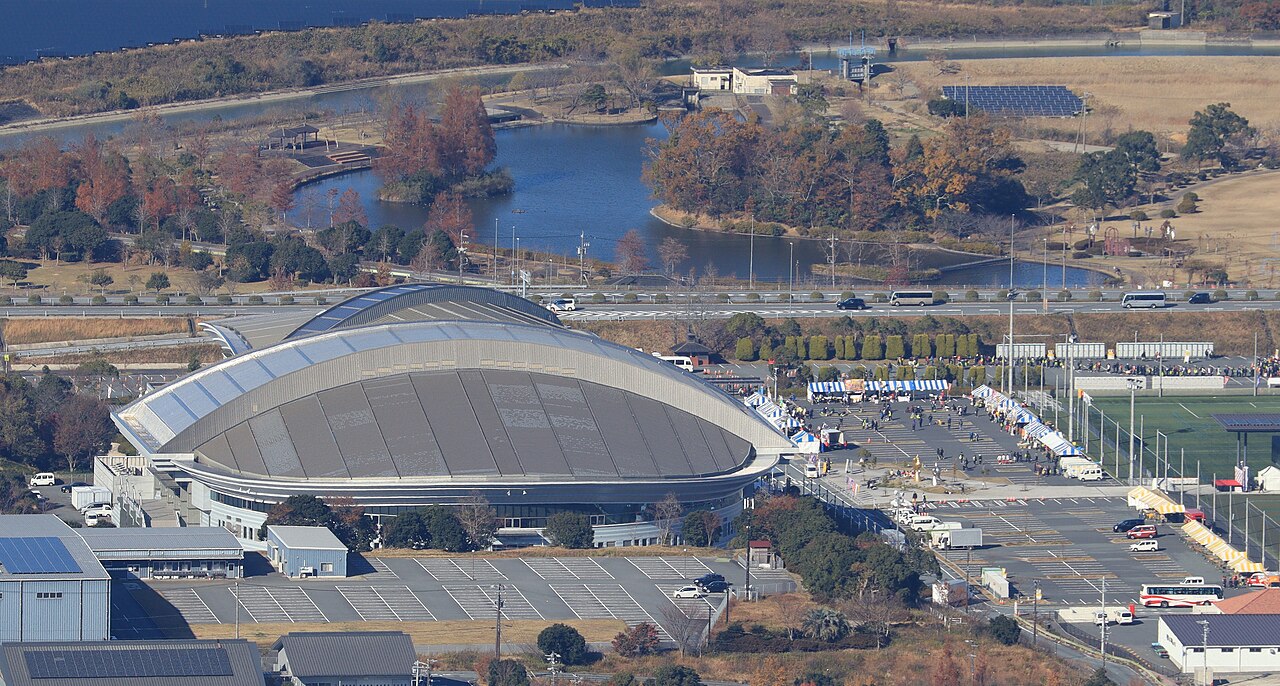 三重県営サンアリーナの空撮