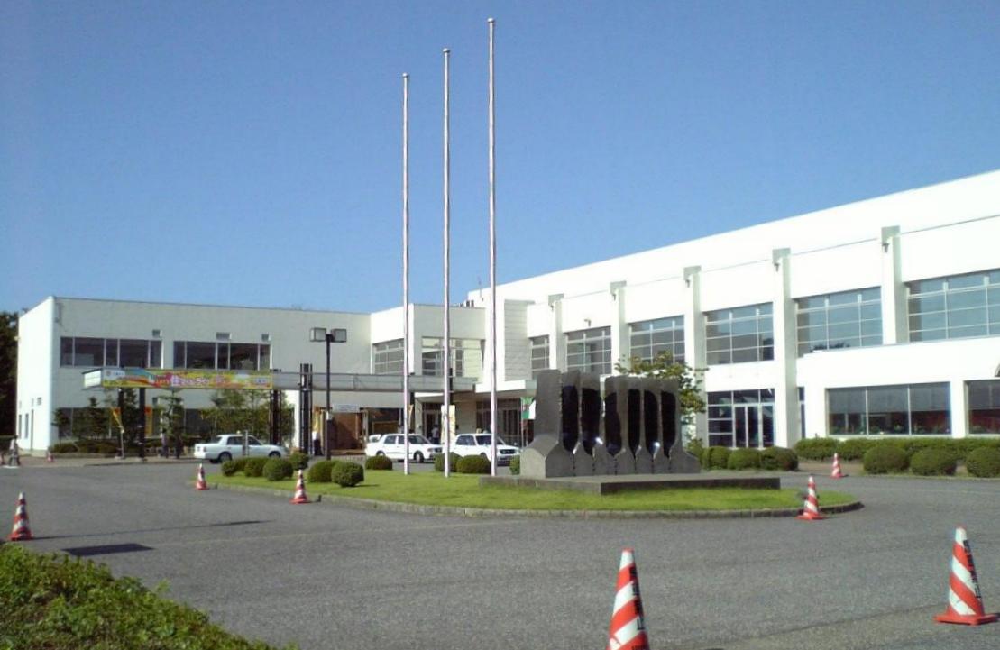 新潟市産業振興センターの外観