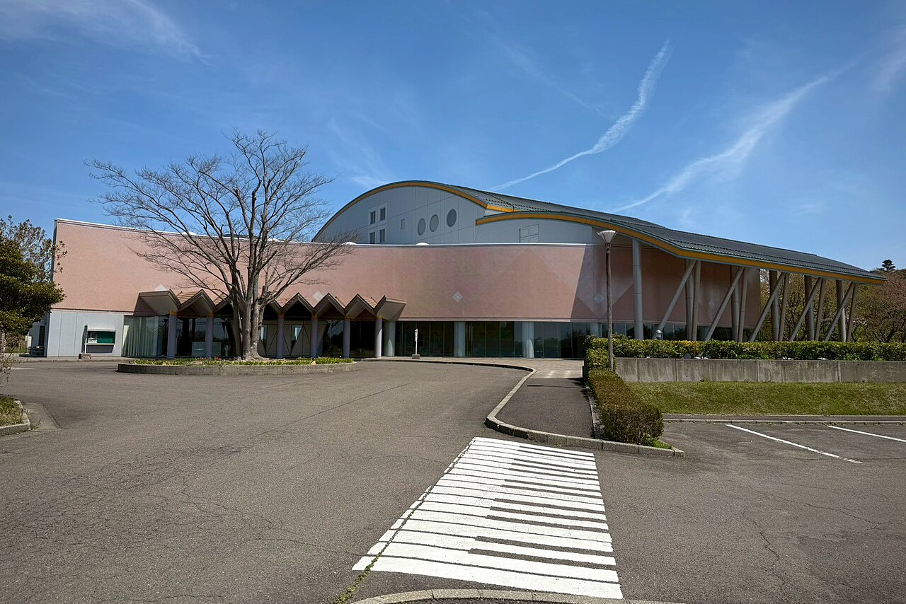 アミューズメント佐渡の外観
