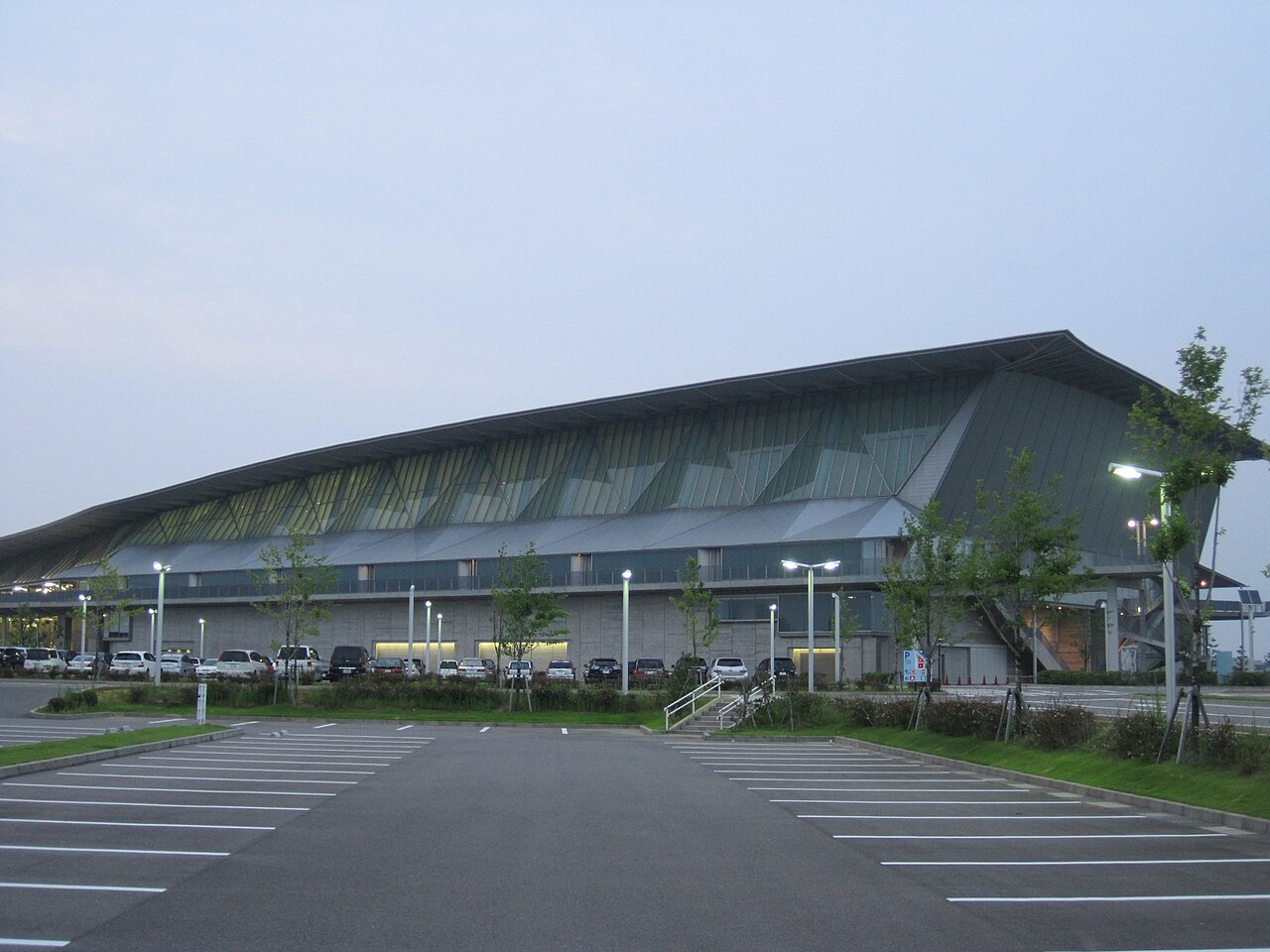 いしかわ総合スポーツセンターの外観