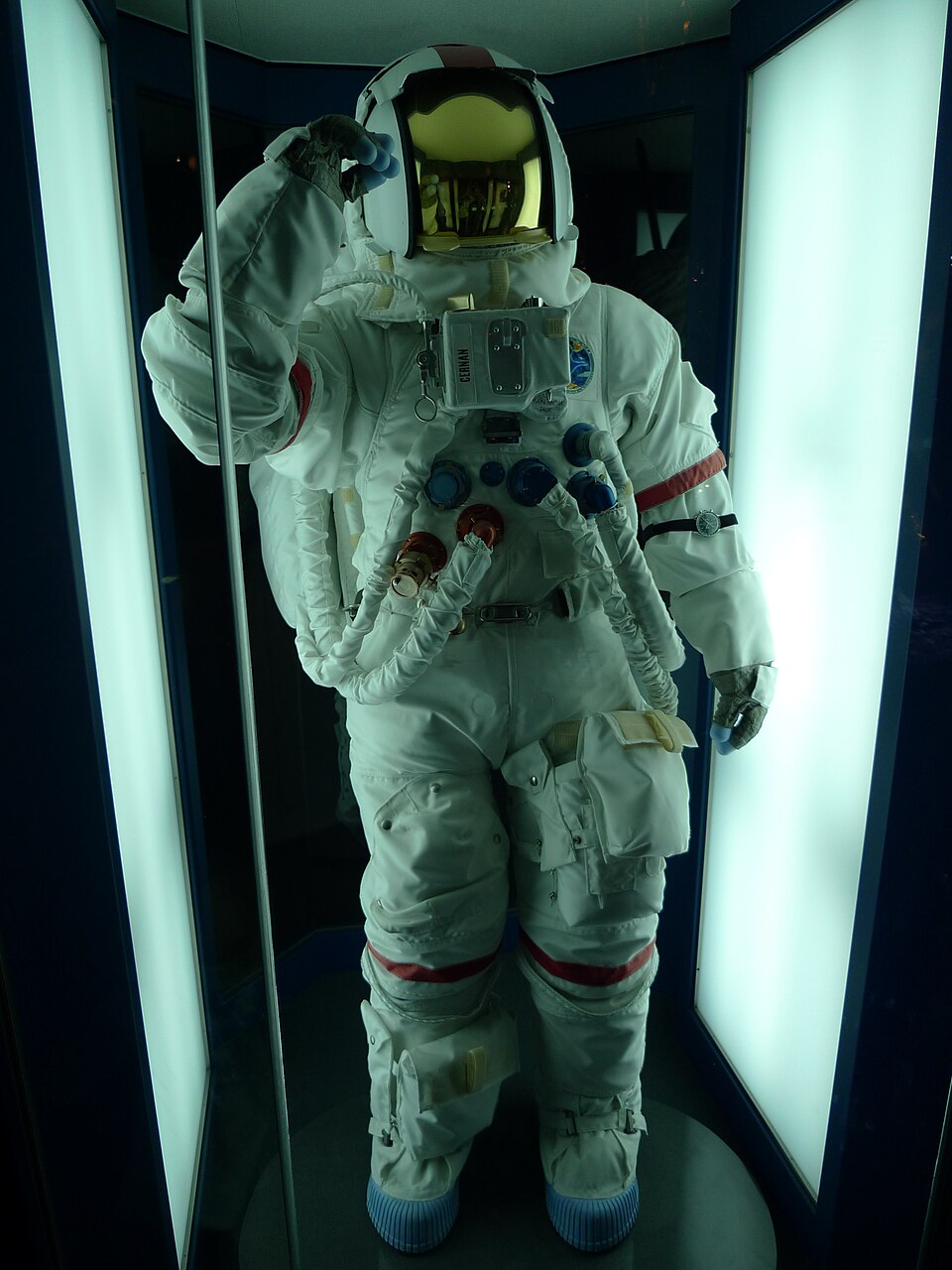 コスモアイル羽咋に展示されるアポロ宇宙服