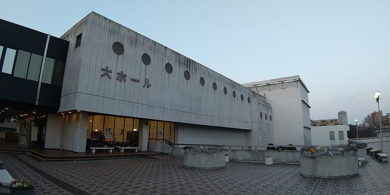 福岡県立ももち文化センター大ホールの外観