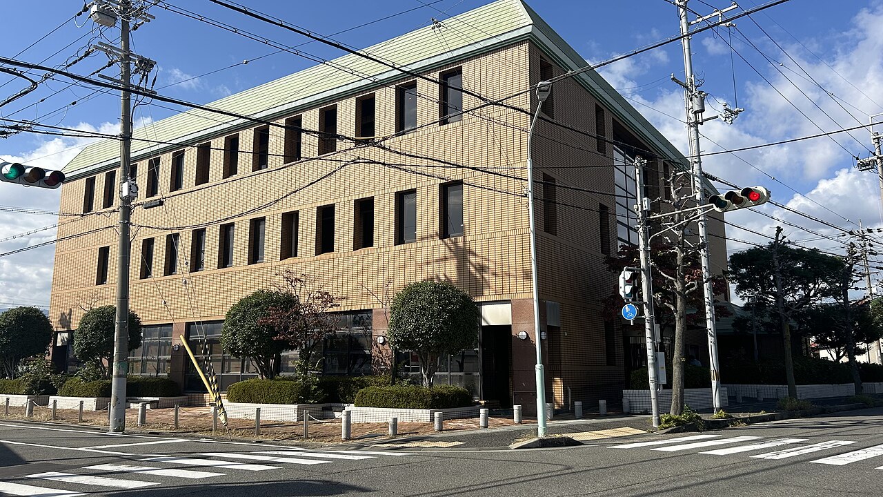 武庫東生涯学習プラザの外観