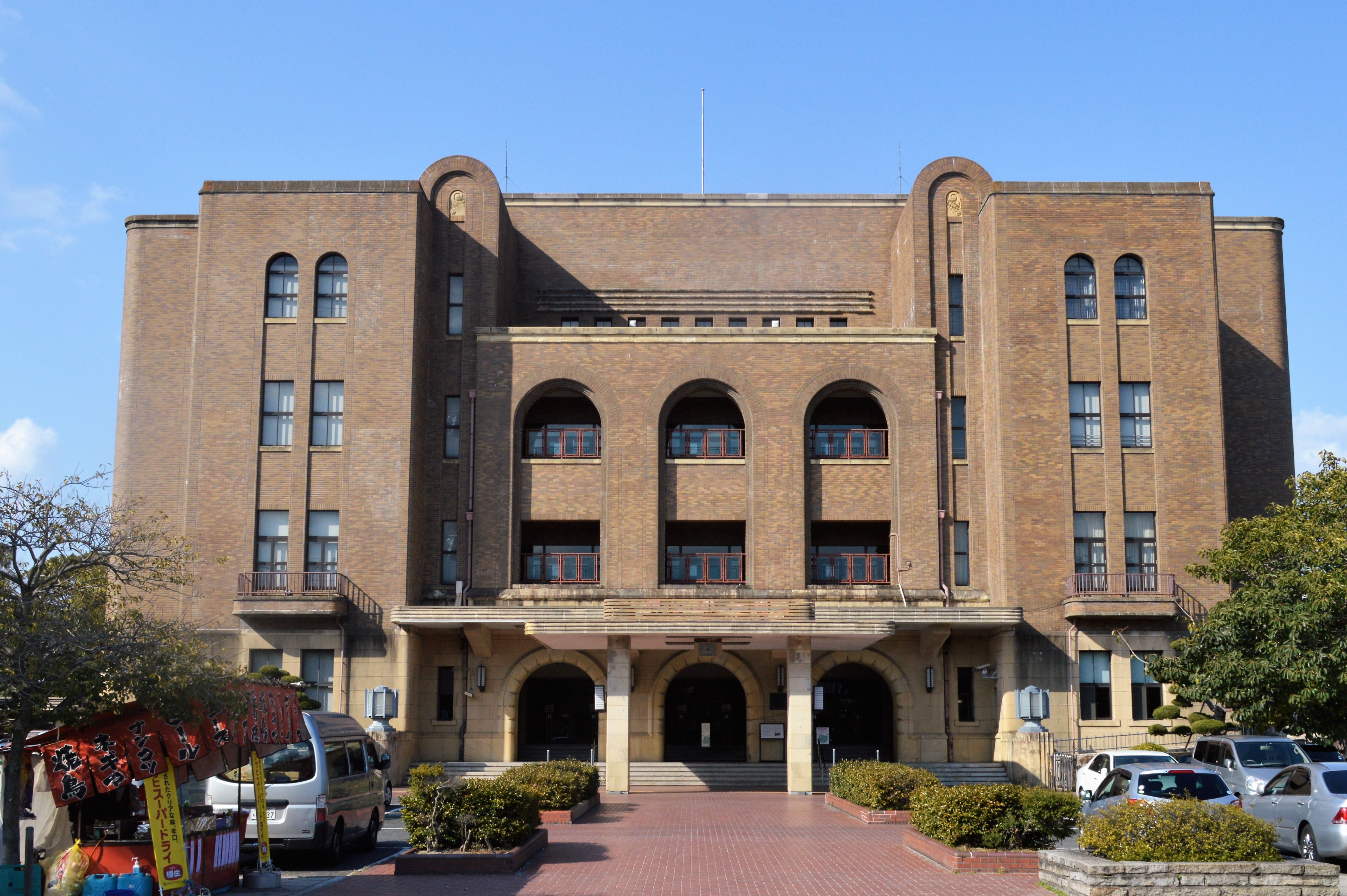 名古屋市公会堂の外観
