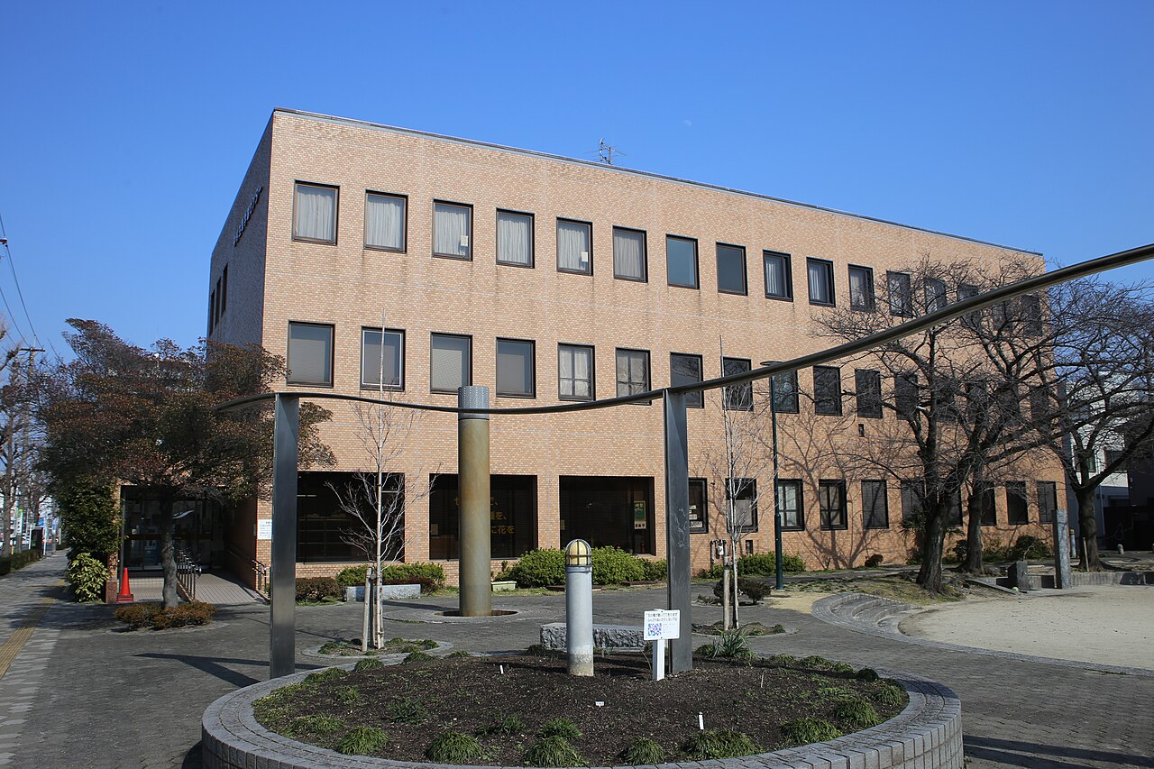 中村生涯学習センターの建物全景