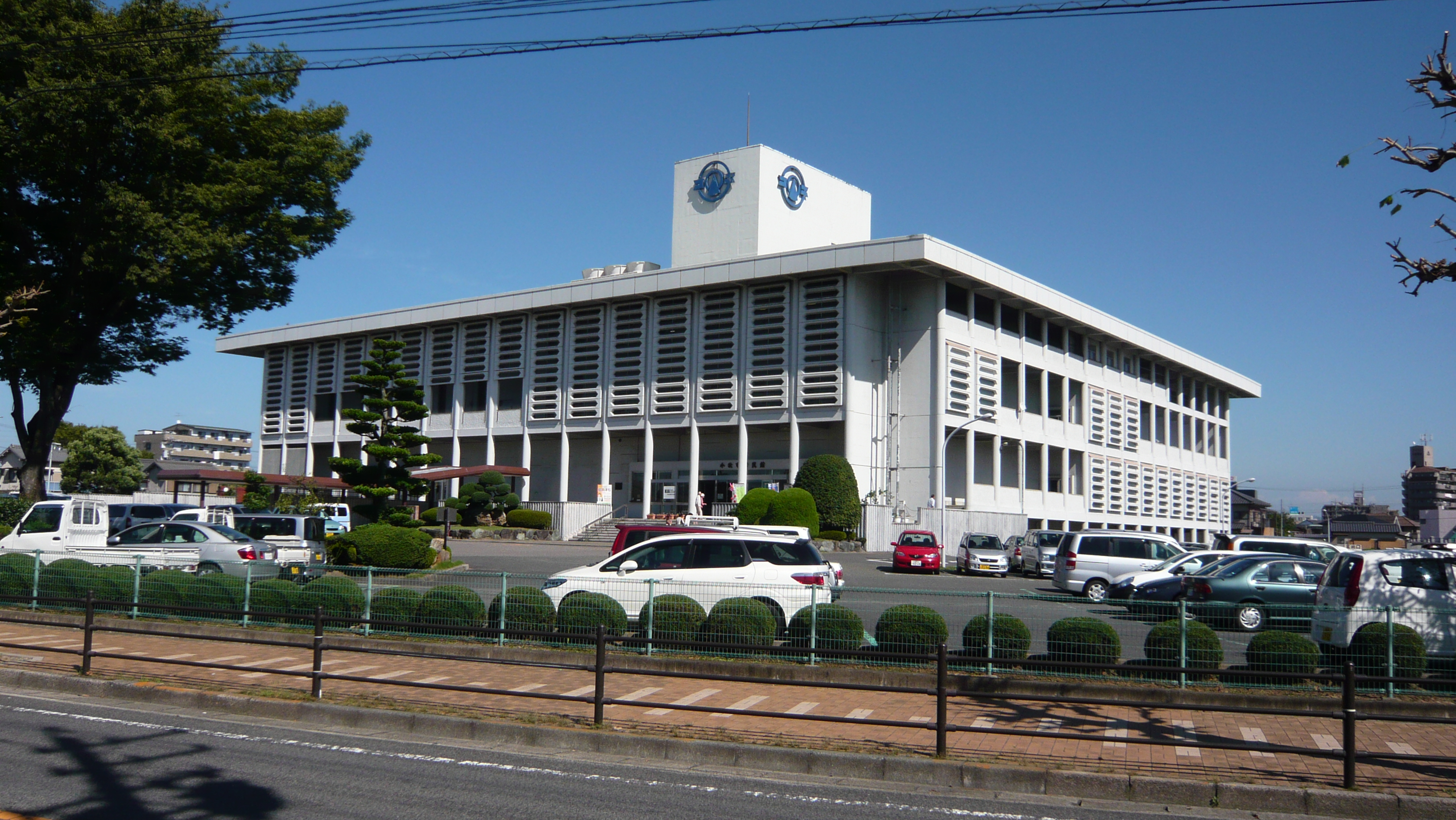 小牧市民会館の外観
