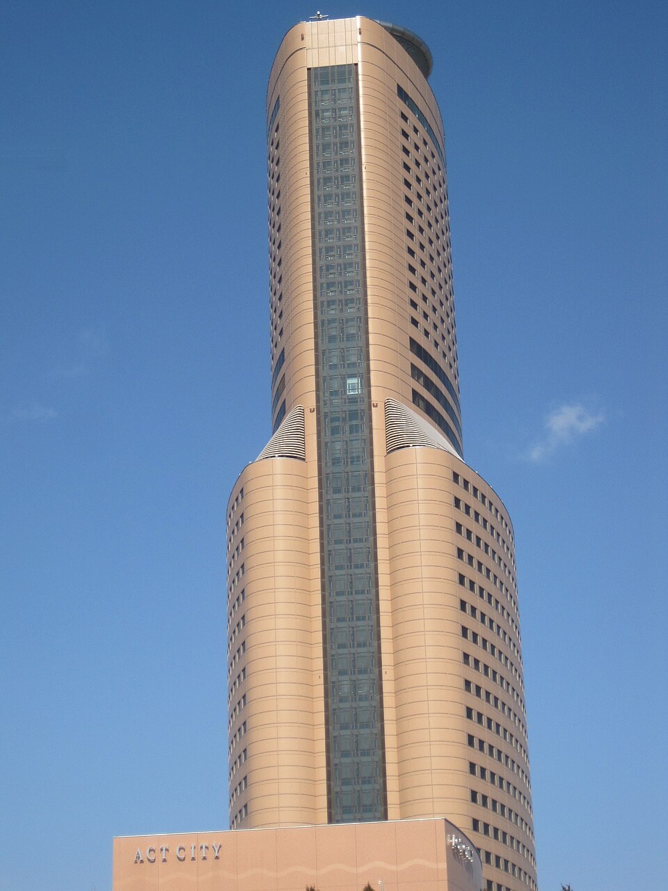アクトシティ浜松の建物表示とアクトタワー