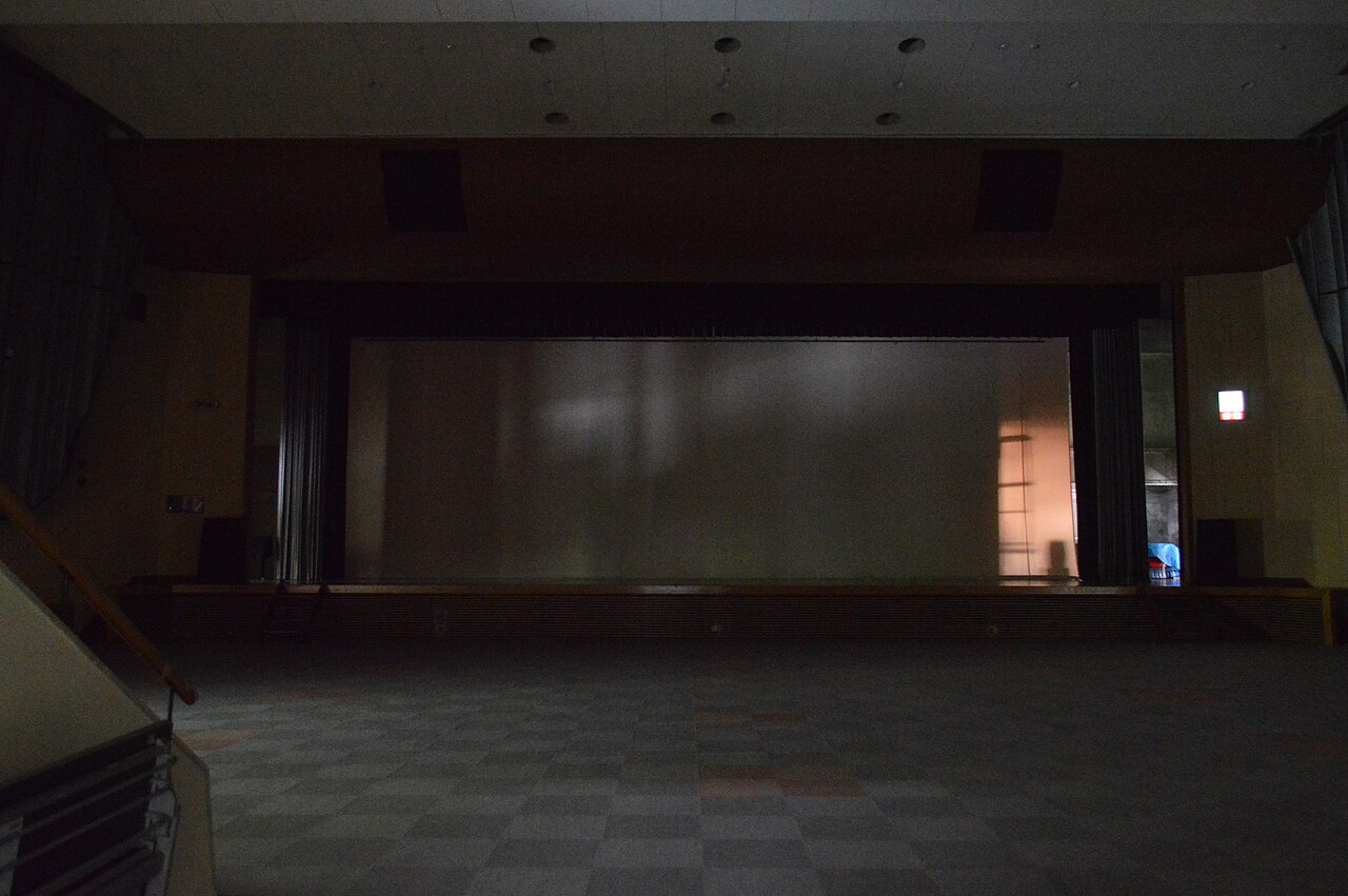 山中温泉文化会館のホール舞台
