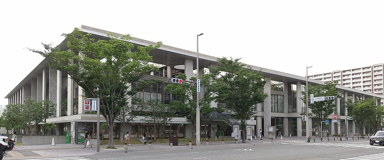 なみきスクエア南東側の外観