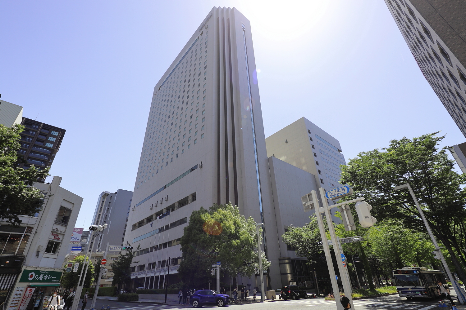中区錦側から見たヒルトン名古屋の外観