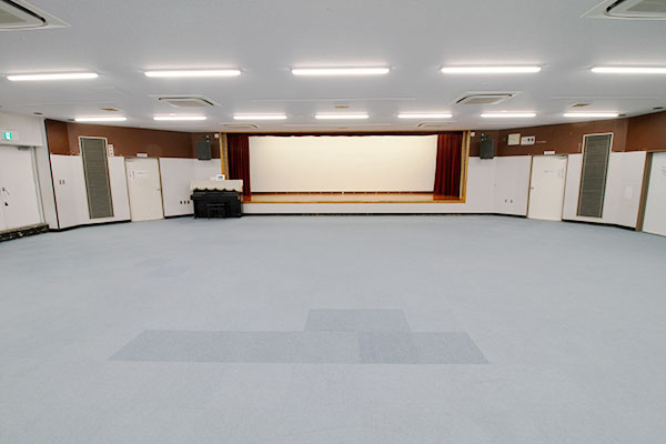 高洲コミュニティセンターのホール1