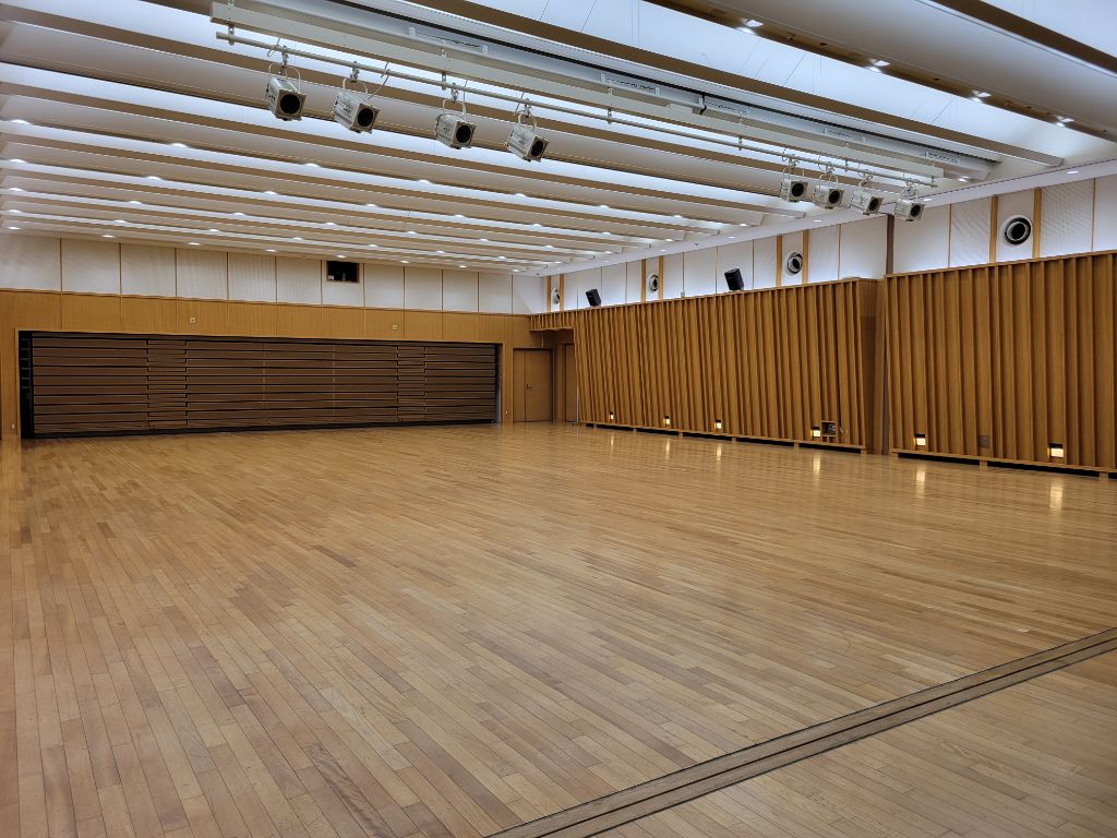 王寺町地域交流センターのリーベルホール