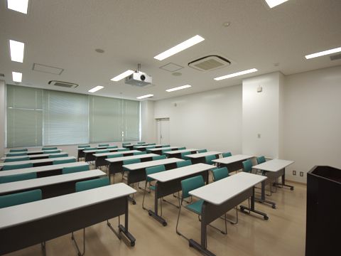 西部地域交流センター（さいとぴあ）の会議室（別角度）