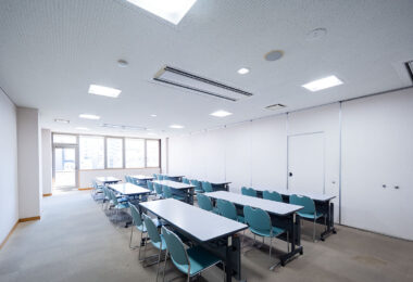 松山市男女共同参画推進センター COMS 視聴覚室B