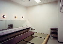 東広島市市民文化センター 楽屋1・2